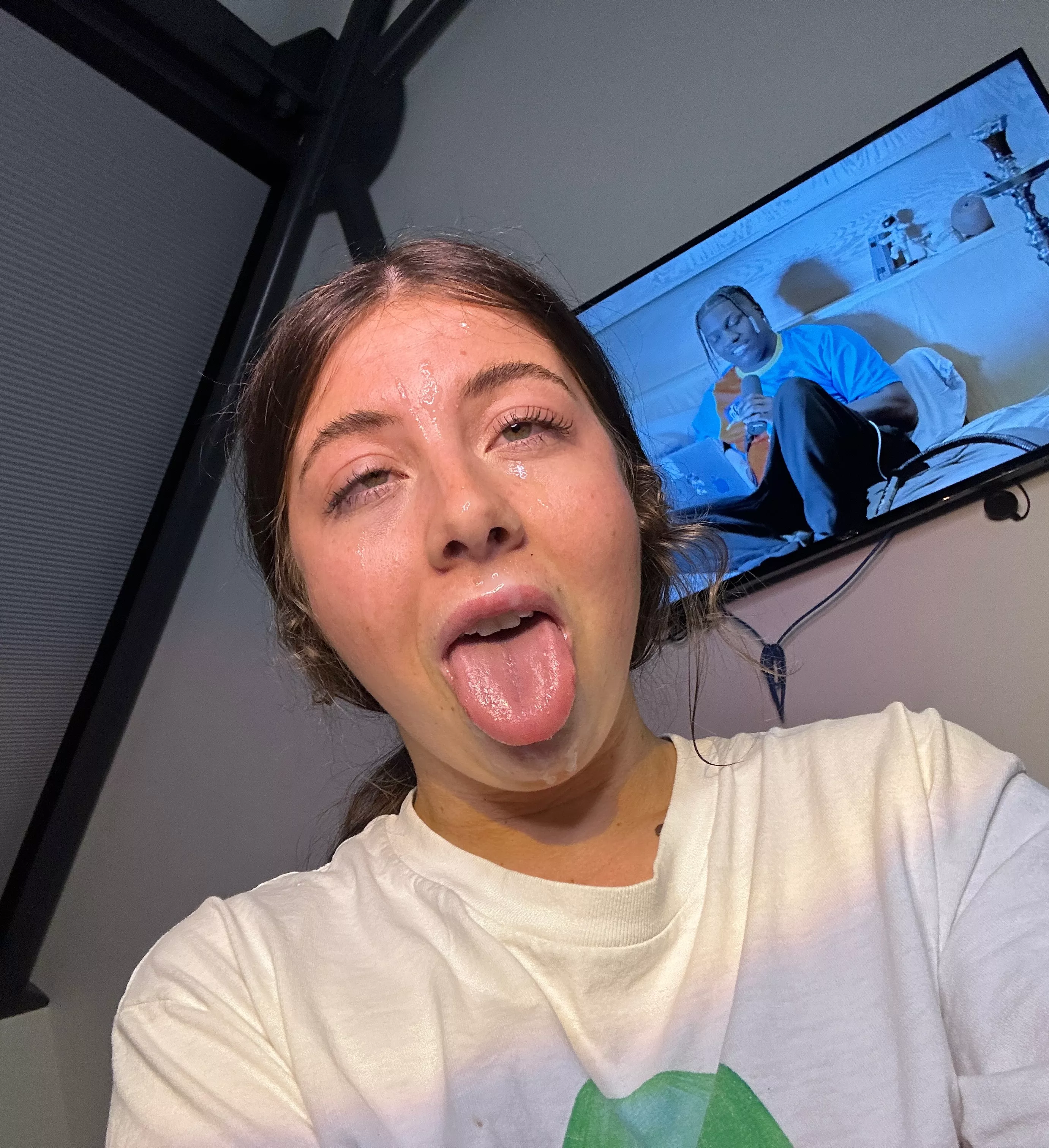 I think I look more cute with a cum on my face posted by Travel_Mindless