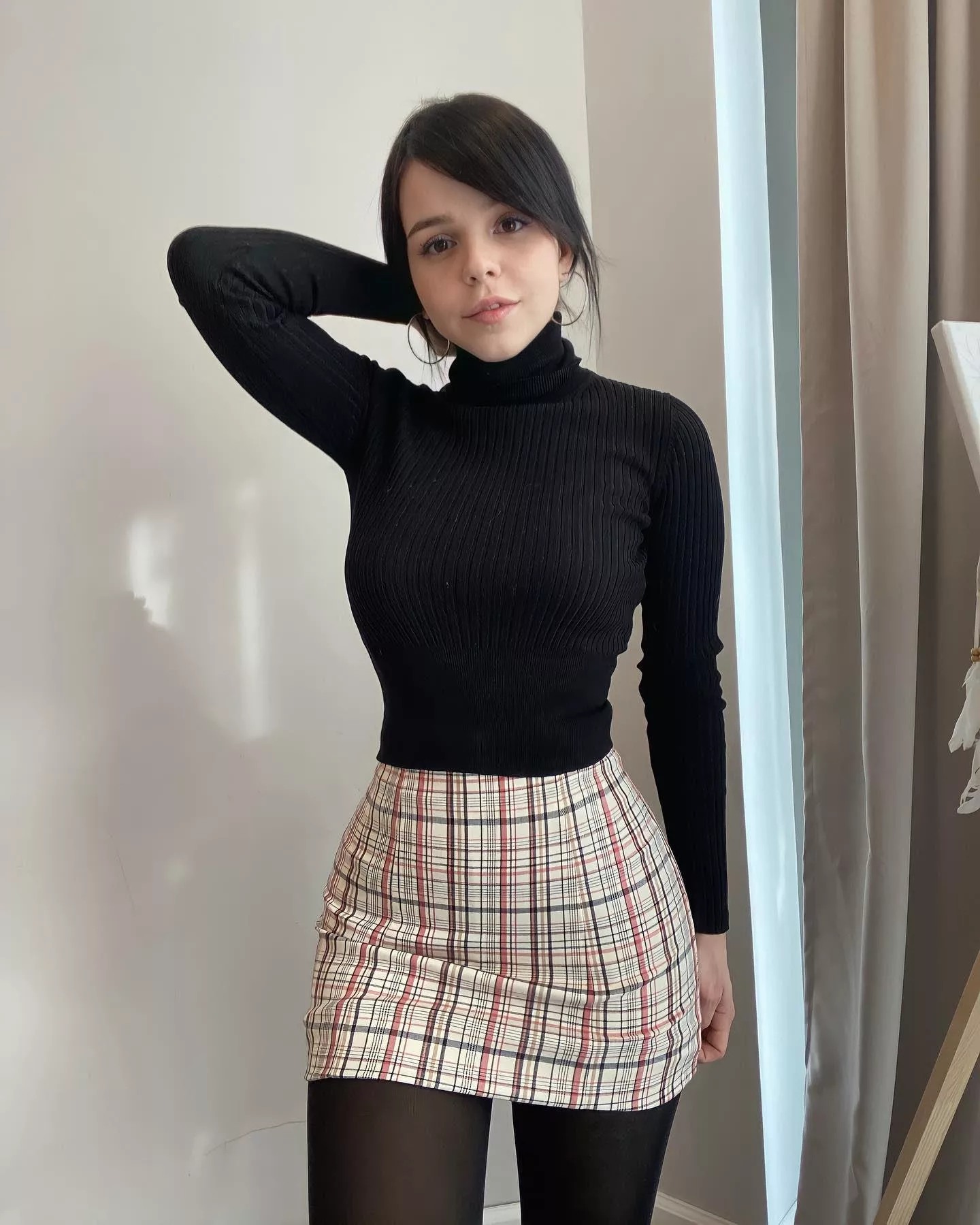 I think it's too tight? posted by Izabella_Black__