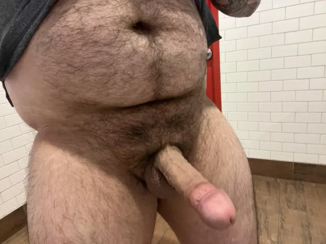 Just your average chubby pizza delivery guy by funkstr10