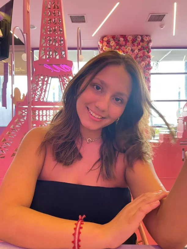 let's have a cute time together after school posted by awayUnseat519