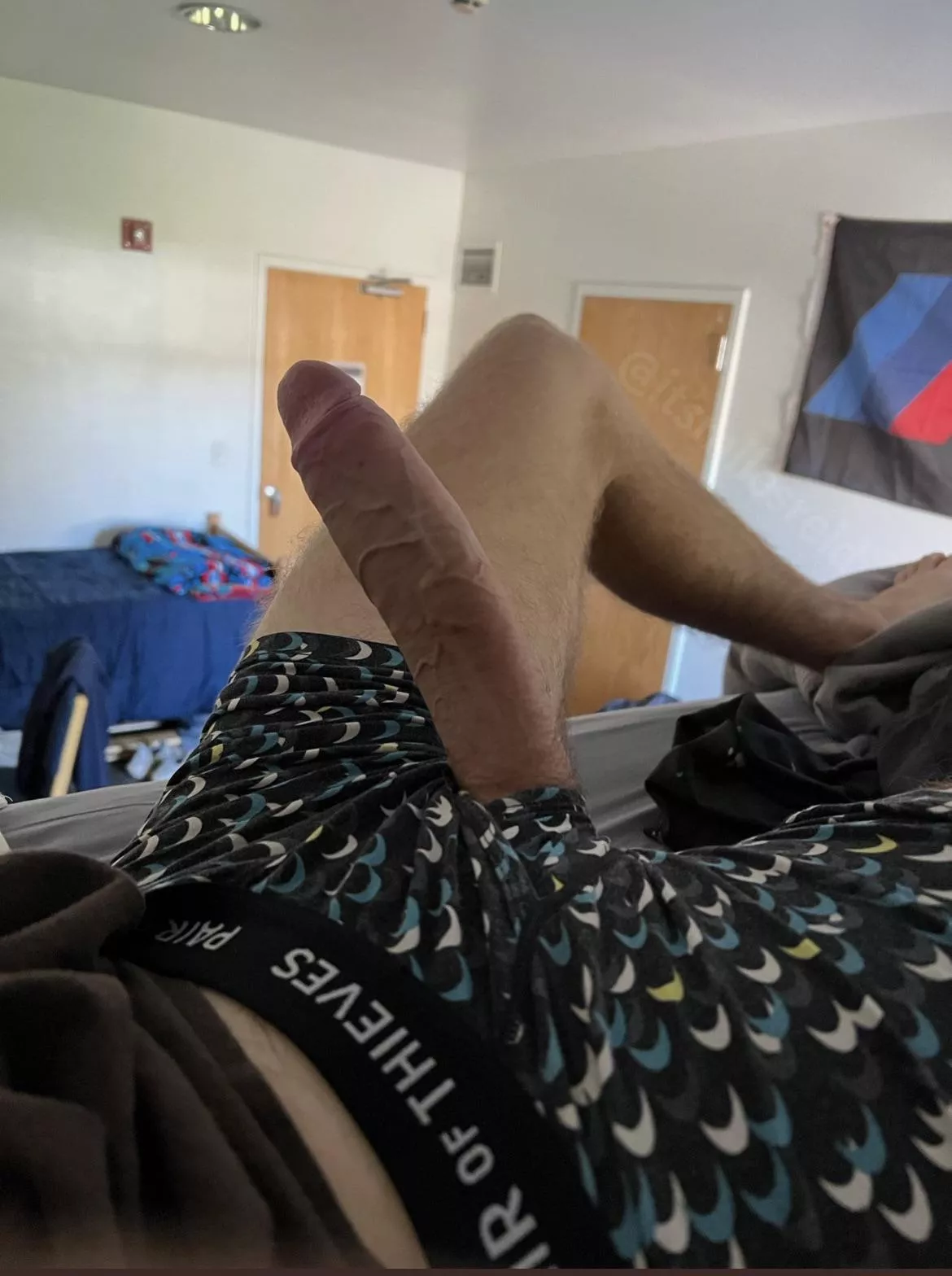 Male or female would you give me head on the top bunk? posted by VondaBTyler