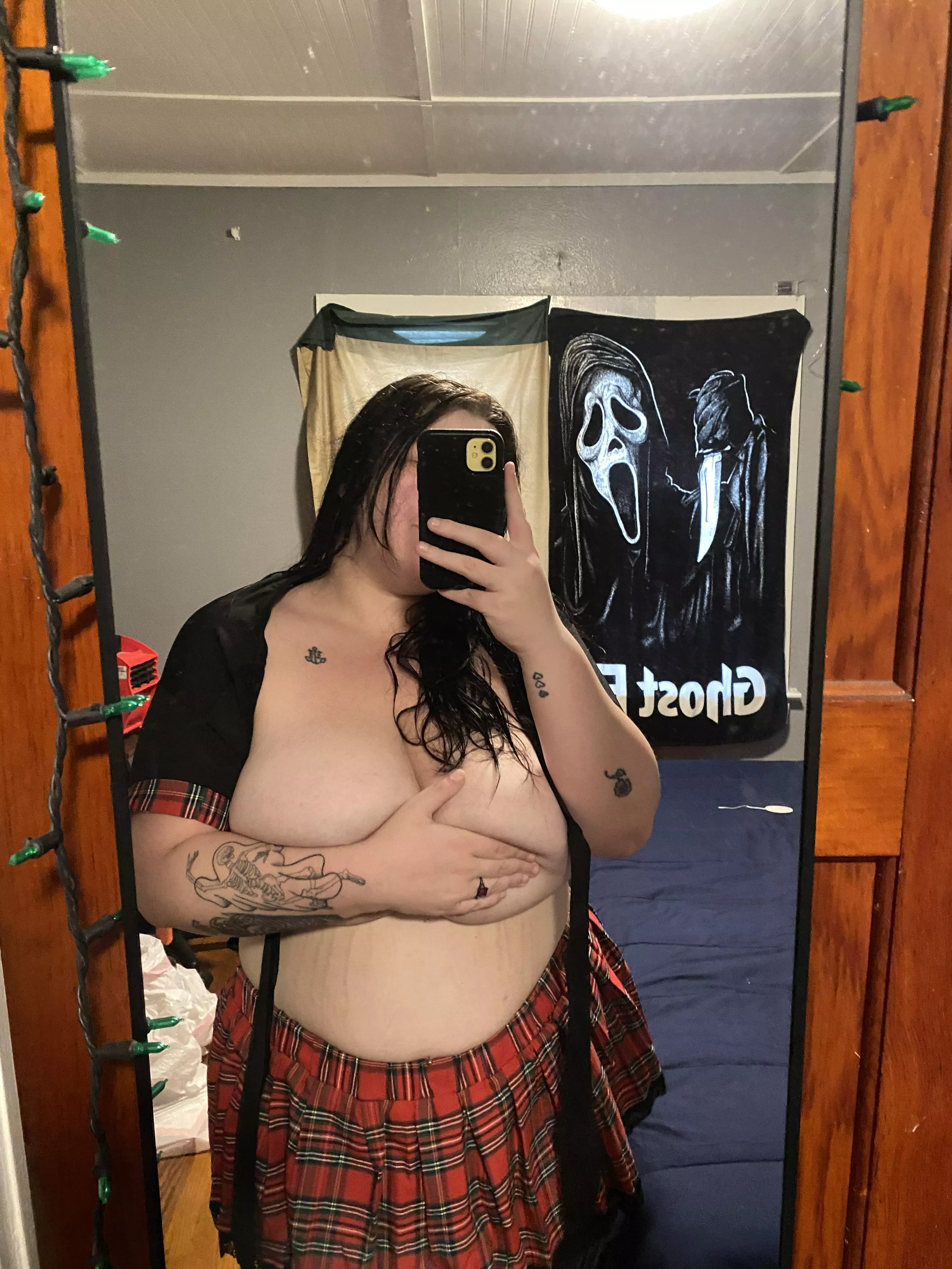 Mind giving me a hand? posted by Humble_Frame3706