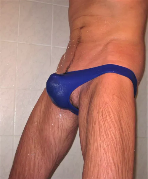 My bulge in tiny speedos by pit_et