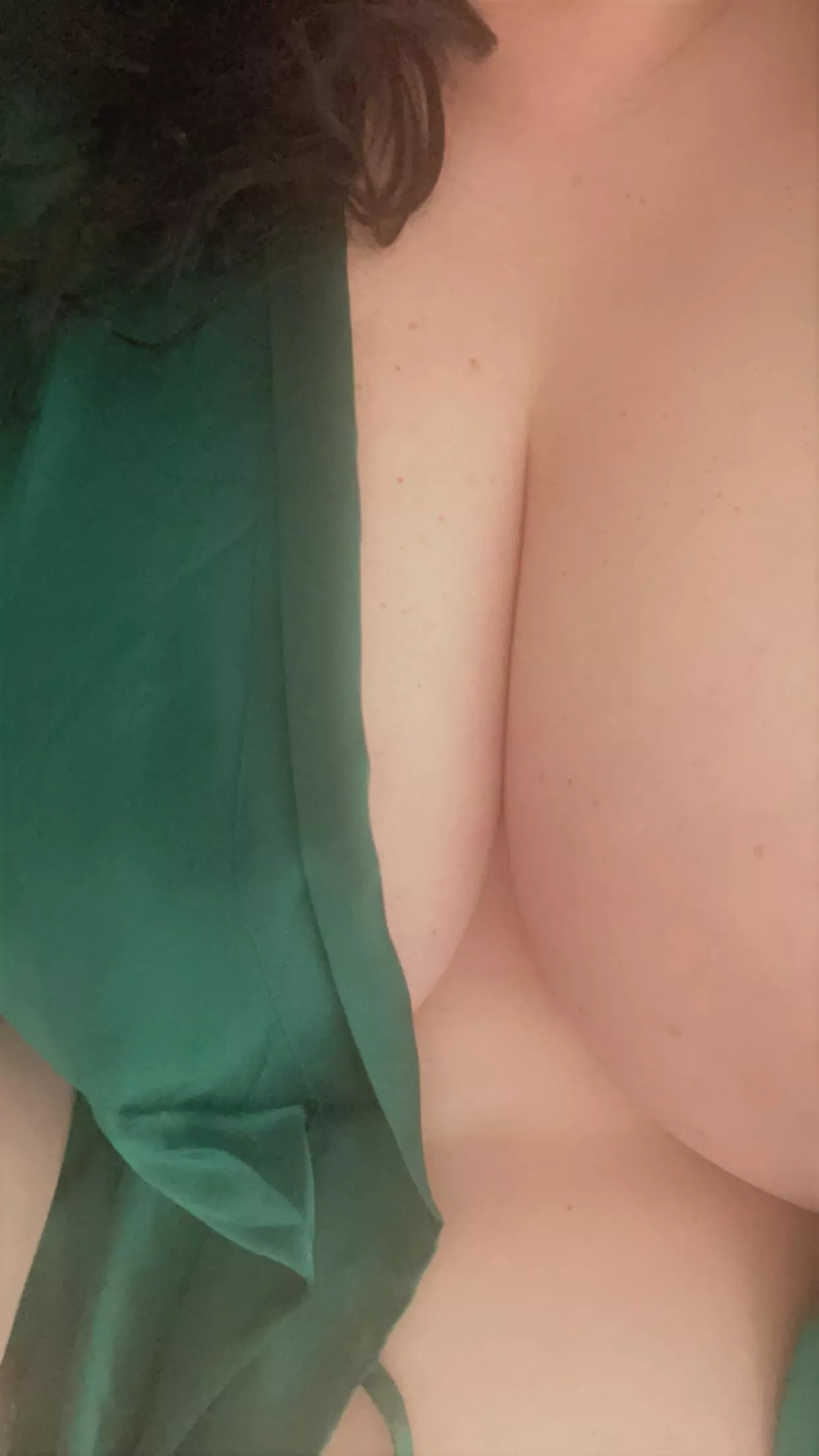 my green robe posted by jessjamesbaby