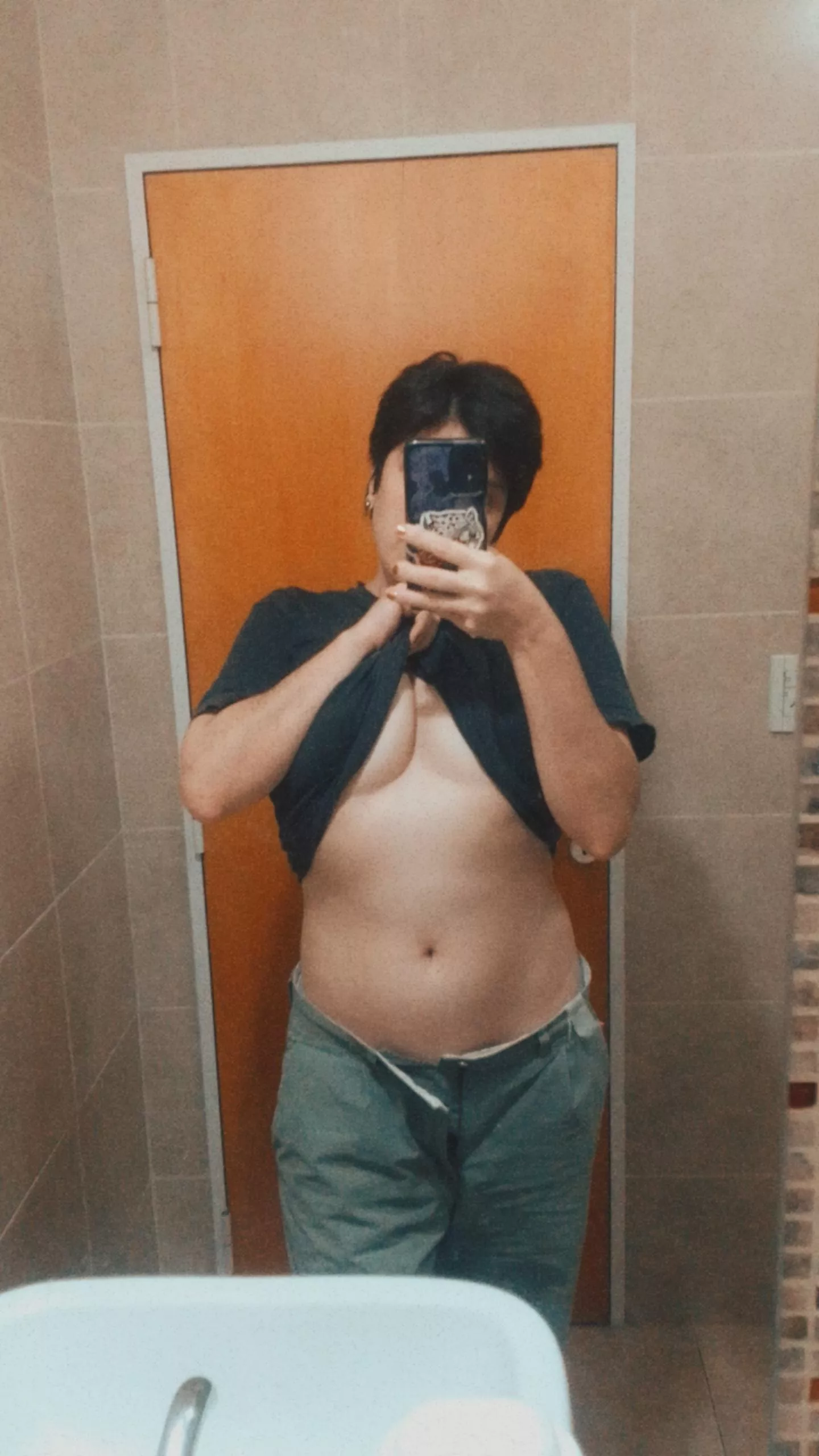 Selfie before undressing posted by fedraismyname