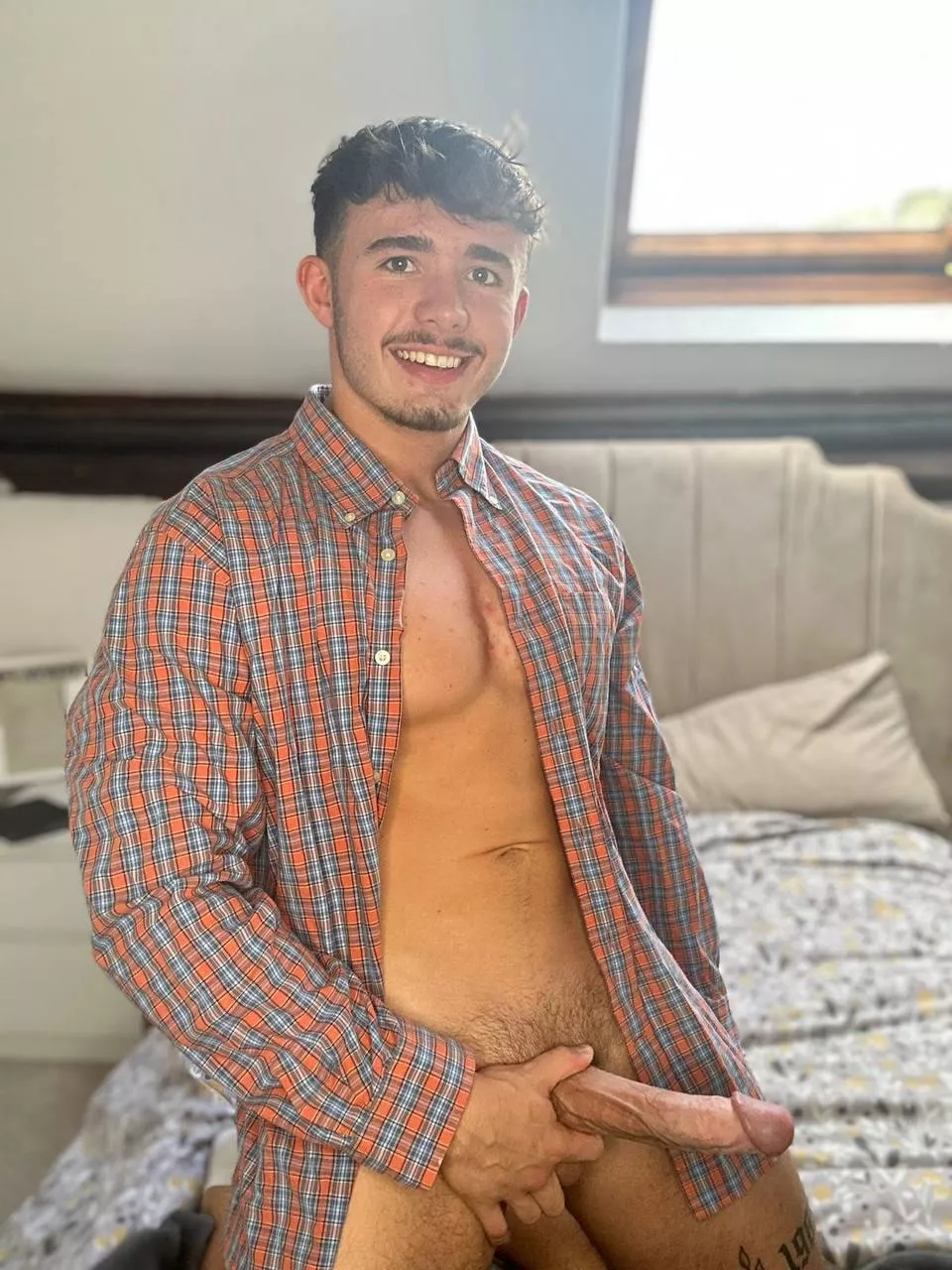 Serious question, would you suck my dick?? posted by miserablythirstyst