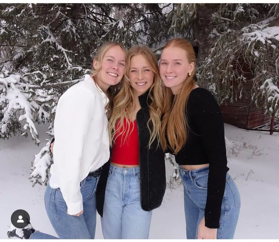 Snow Day is a Good Day~ ❄️ posted by Dismal_Custard_3719