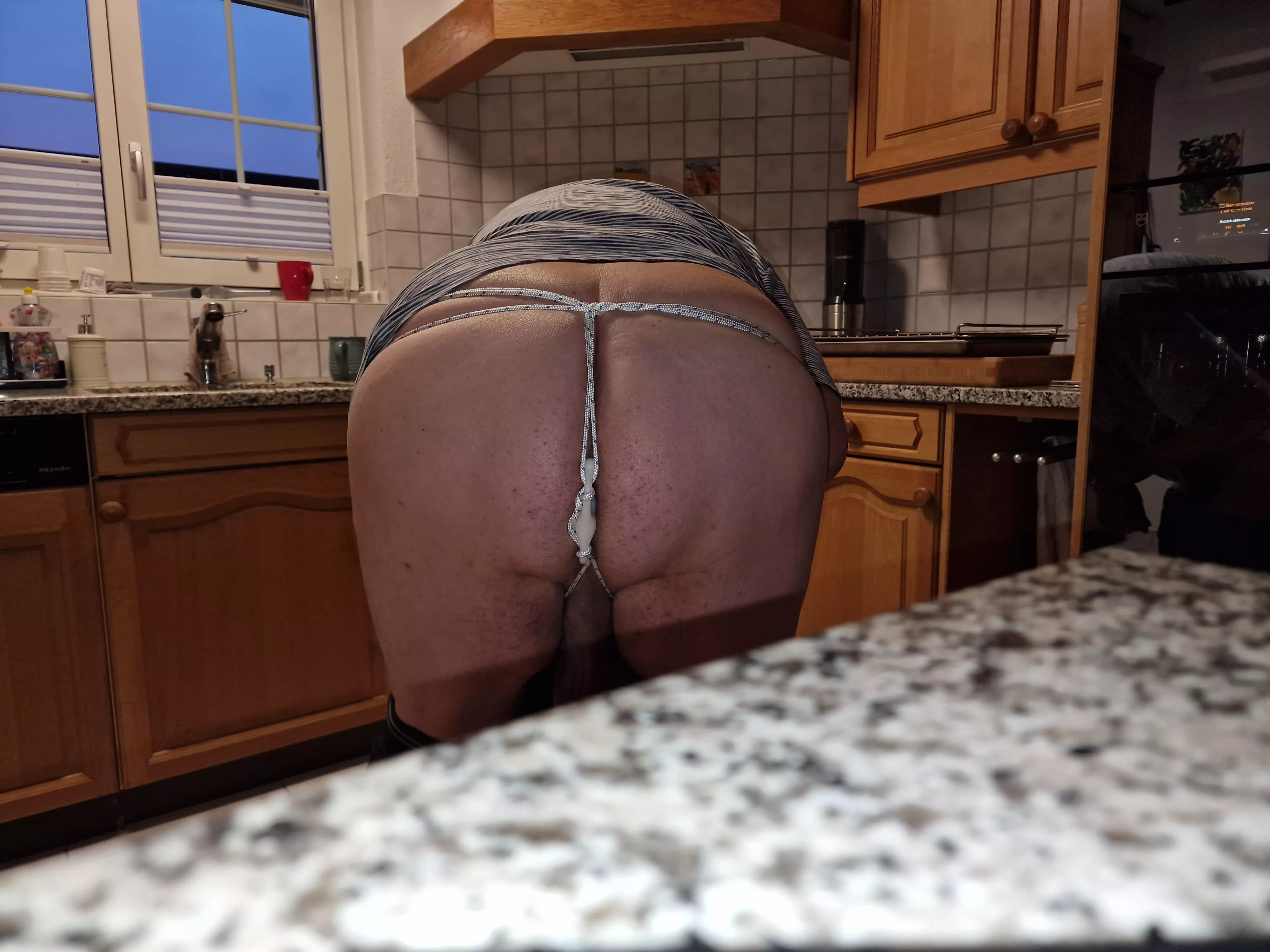 Tied up to keep the plug in posted by Mauro_ch