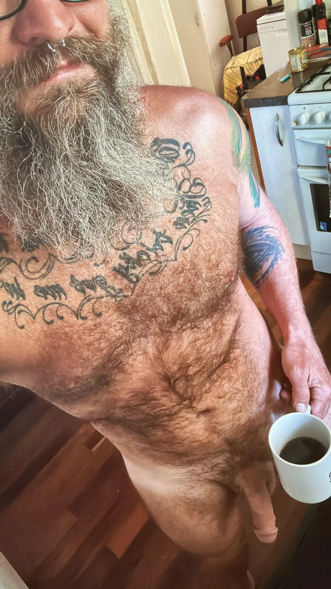 Wakey Wakey (46) posted by idratherbenudist