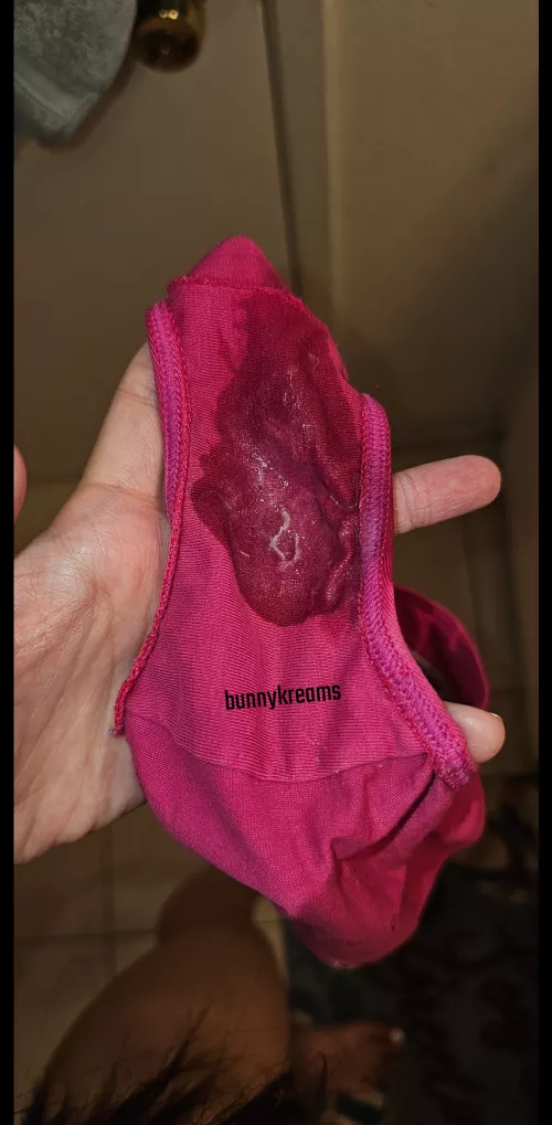 Want a sniff? by bunnykreamss