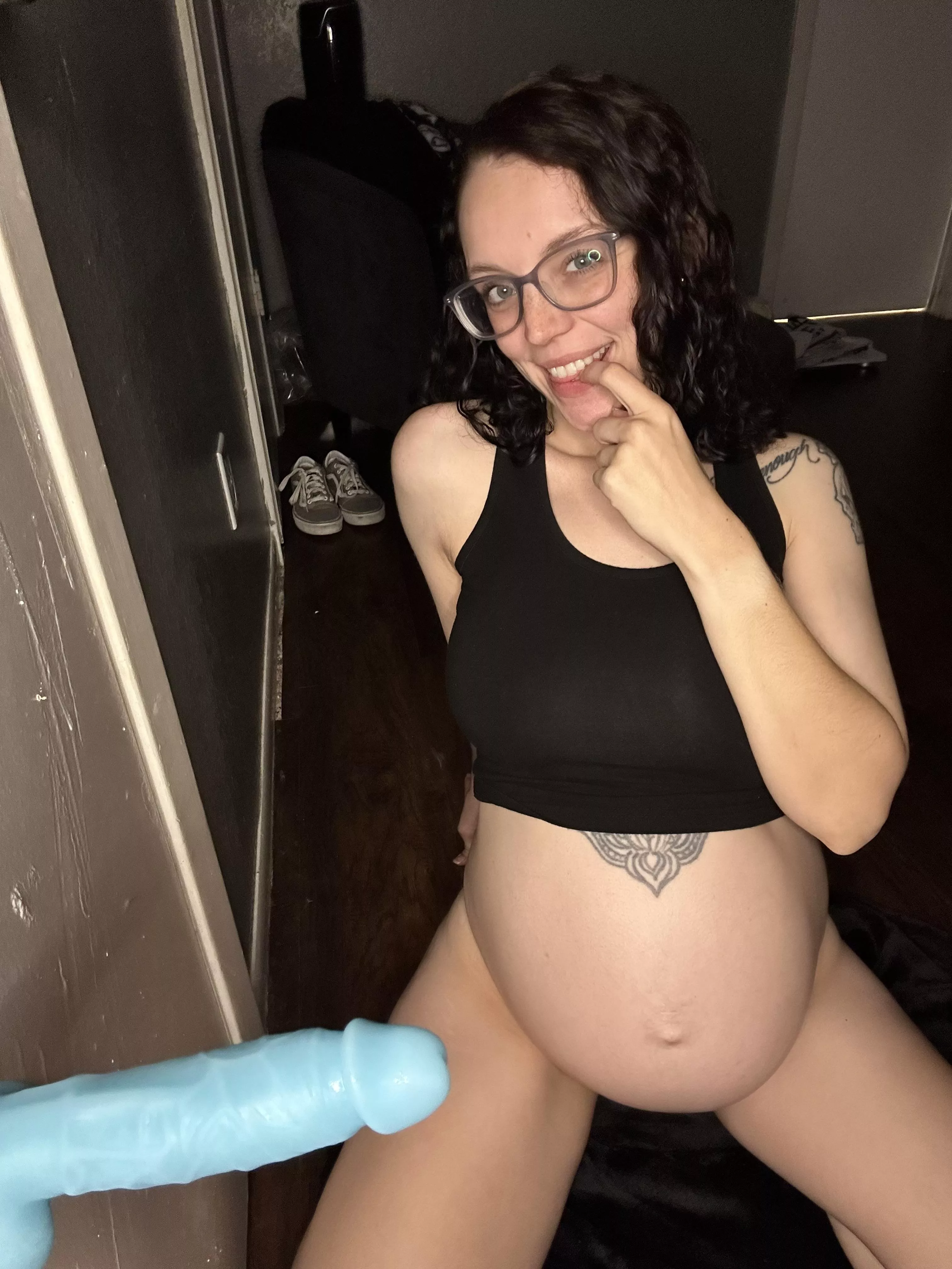 What do you want to see me do with a cock posted by smuttyfantasy