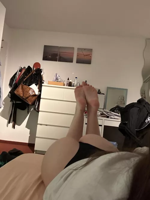 when you getting reay for the Gym and you make a quick Ass check by redfoxxy2004