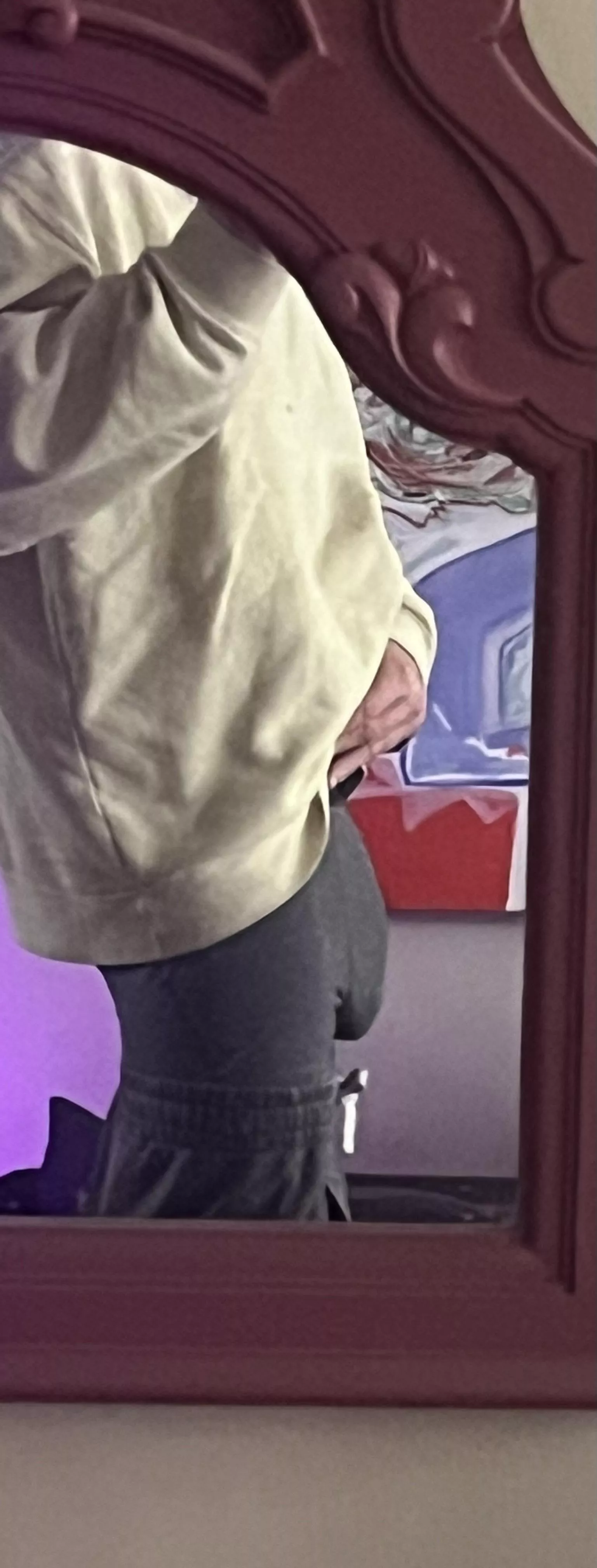 Wore some tight sweatpants to the store today maybe a bad idea? posted by TemporaryAnt6477