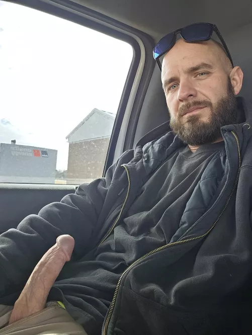 Work is almost over, let's meet up and fuck! by Urnextdoorneighbors