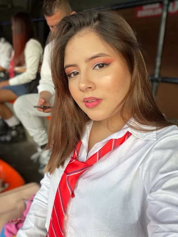 Would I get your attention if I sat next to you in class? posted by bradisongchw