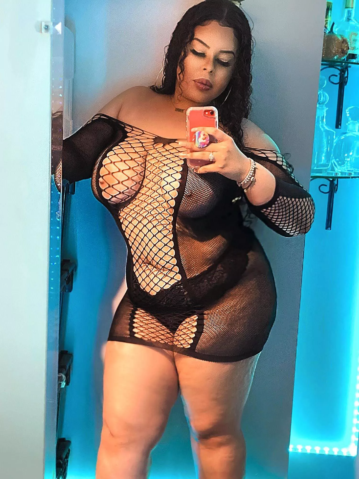 Are you a top or a bottom? posted by bbyhanna_nsfw