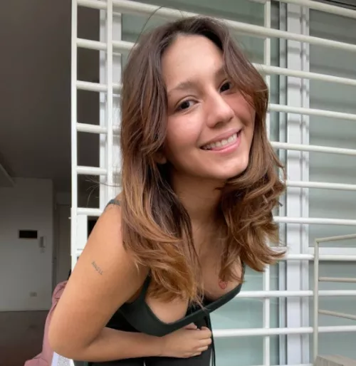 Are you into 18 year old girls by awayUnseat519