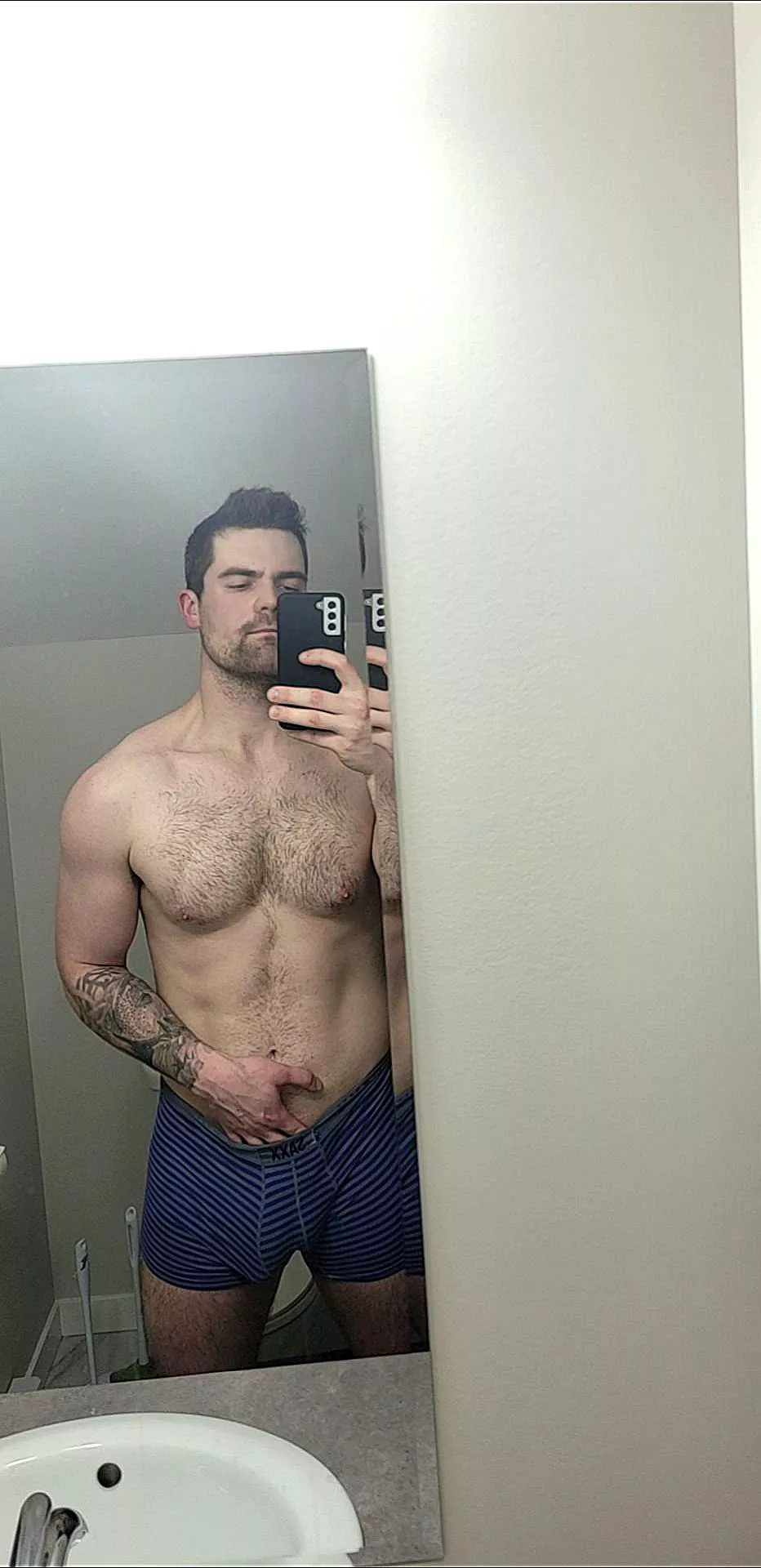 Bed time, whose joining? posted by eMPtY122