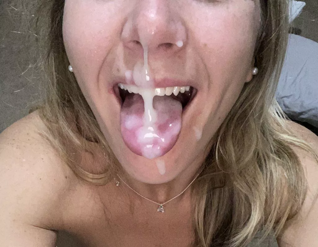 Cum covered lips for you to kiss posted by Milky_Hon3y