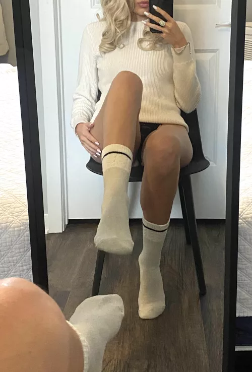 Cute socks ready to get nice and stinky ;) by latinaprincesxx