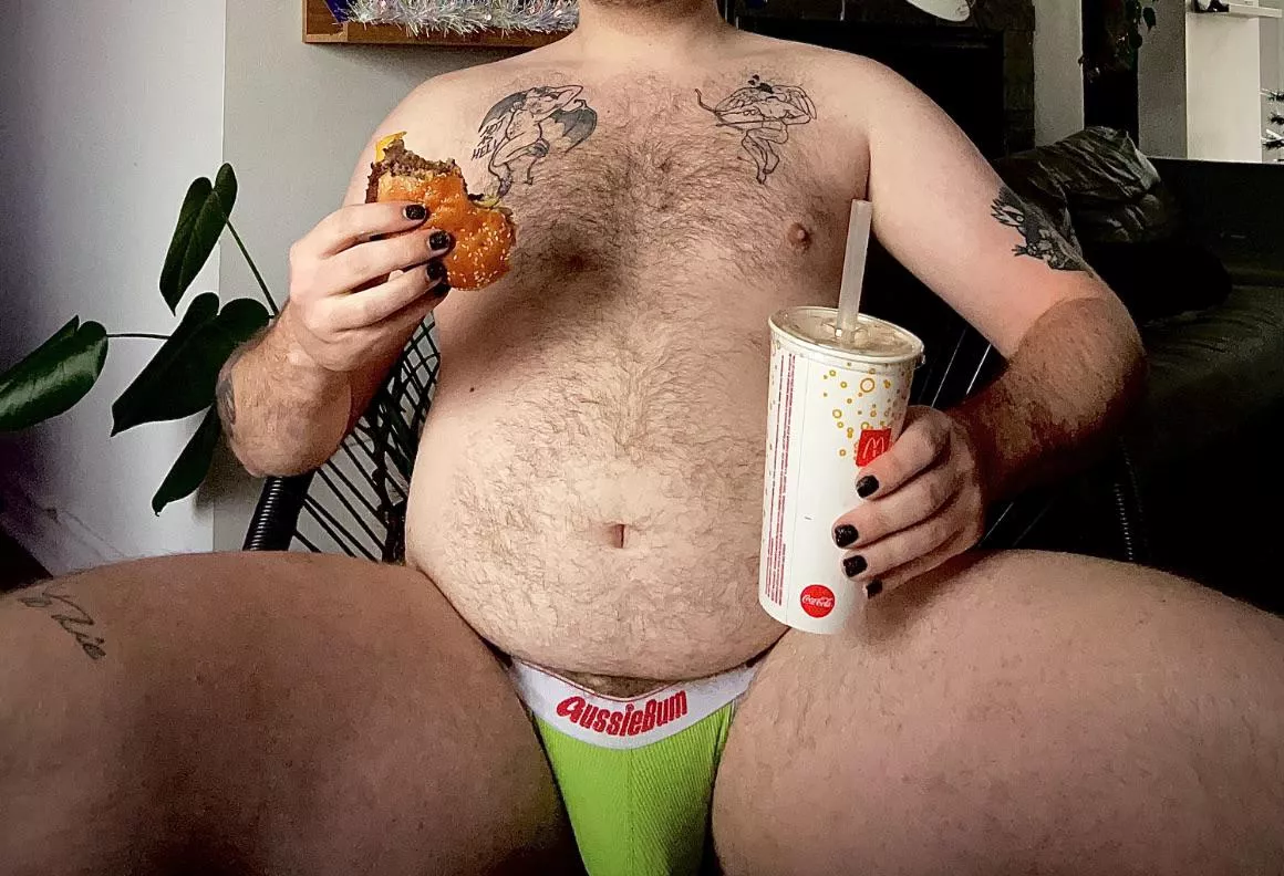 Feed me posted by Cubmtl96