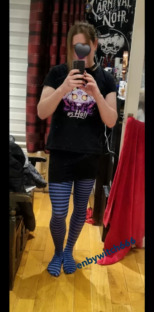 First Post here. Hiii 🖤 by enbywitch666