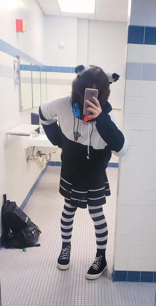 Hey! What are you doing up at 2 in the friggin' morning? by bigbob654321