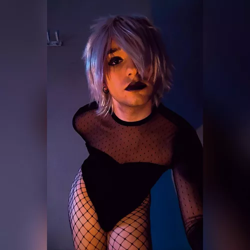 Hii everyone 🫶 by belleWhite-x