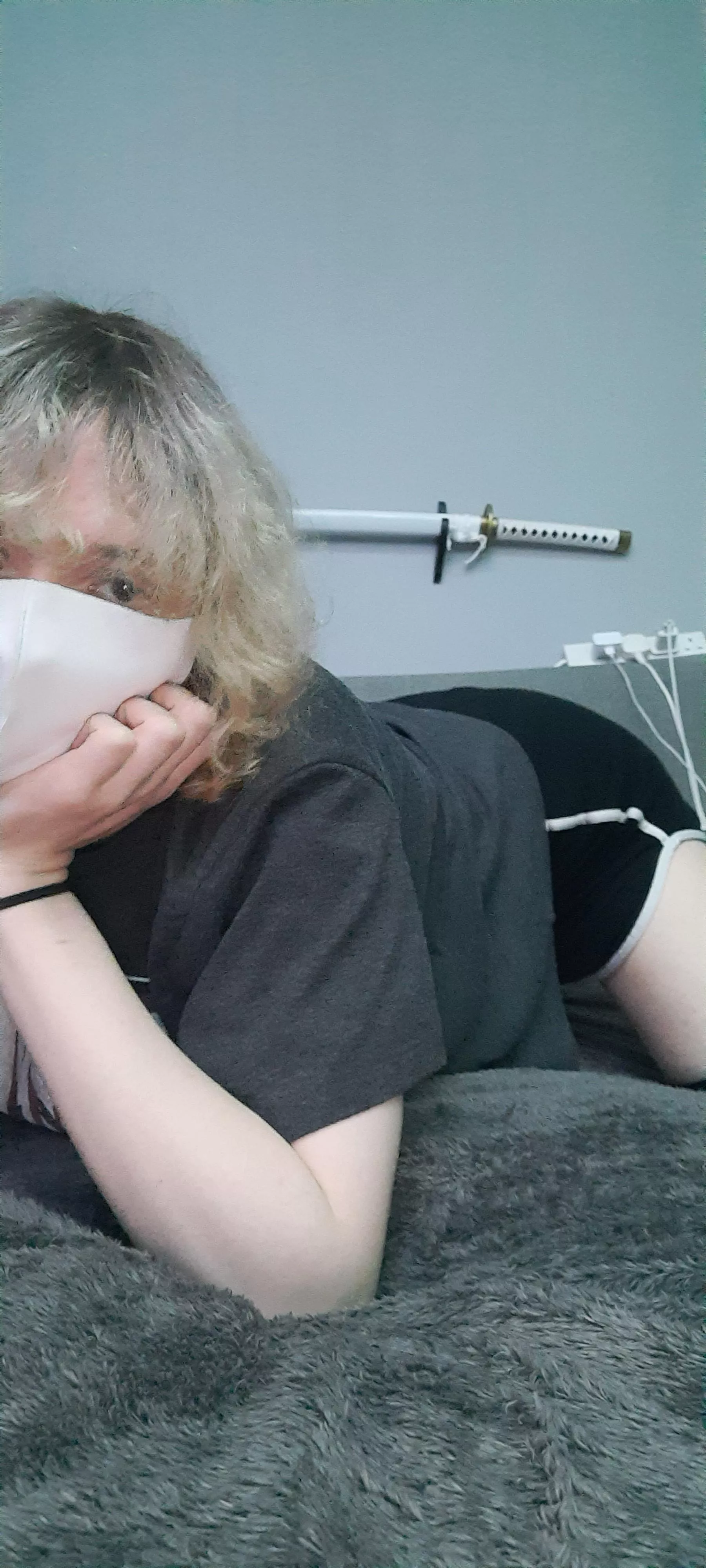 hiiii hai hiiii helloooooo hiiiii haiii haiiiii >-< posted by FeeHereee