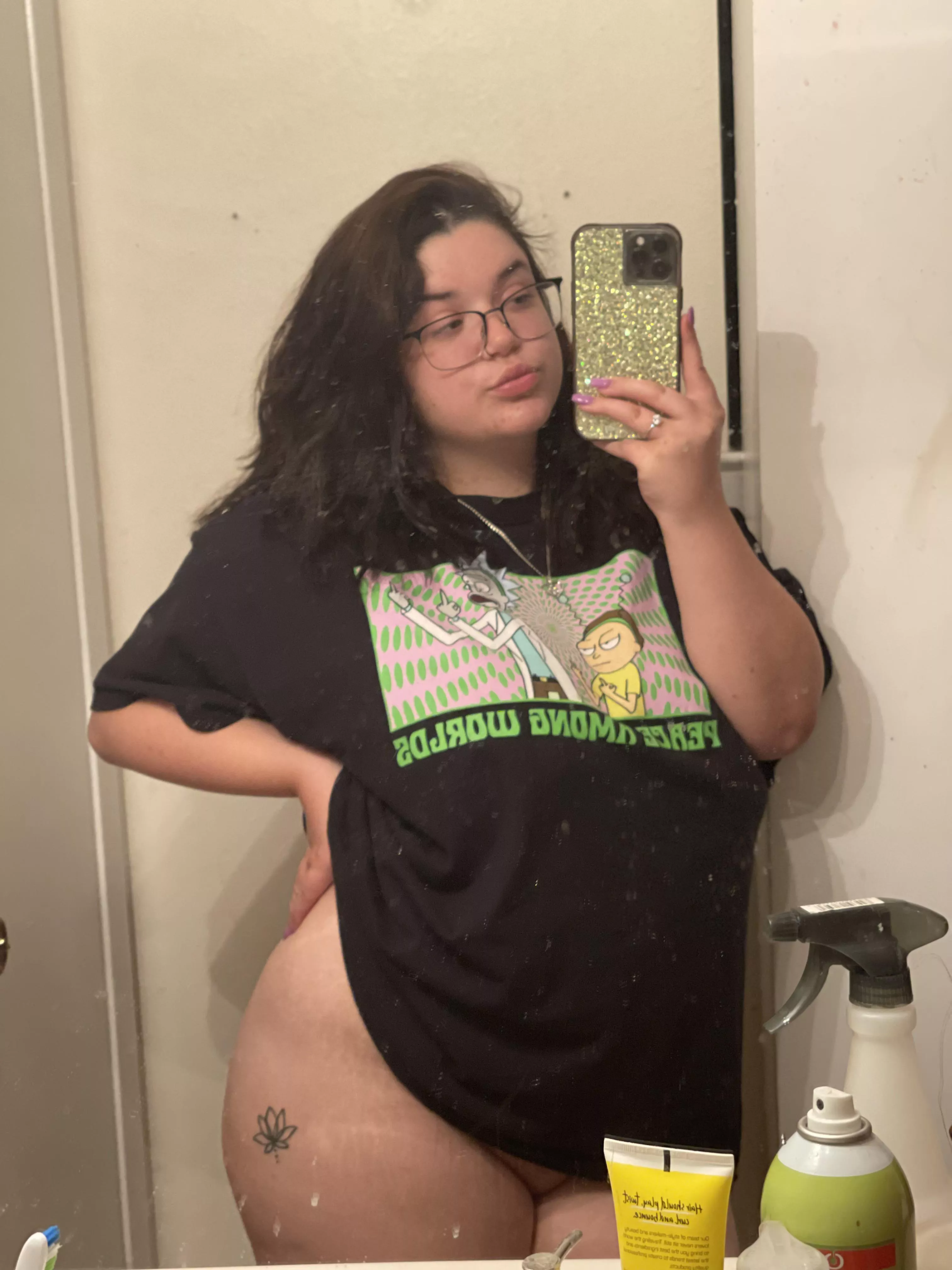 Husband works overnight tonight who’s coming over posted by bigbustybaby03