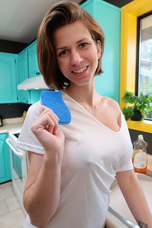 I do the dishes I do the cleaning by ScarlettJane92