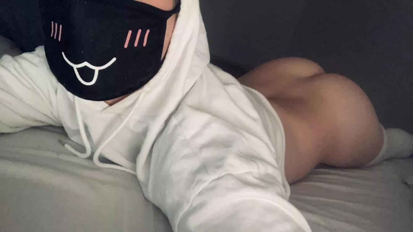 I have a comfortable pillow for you posted by twink_slut