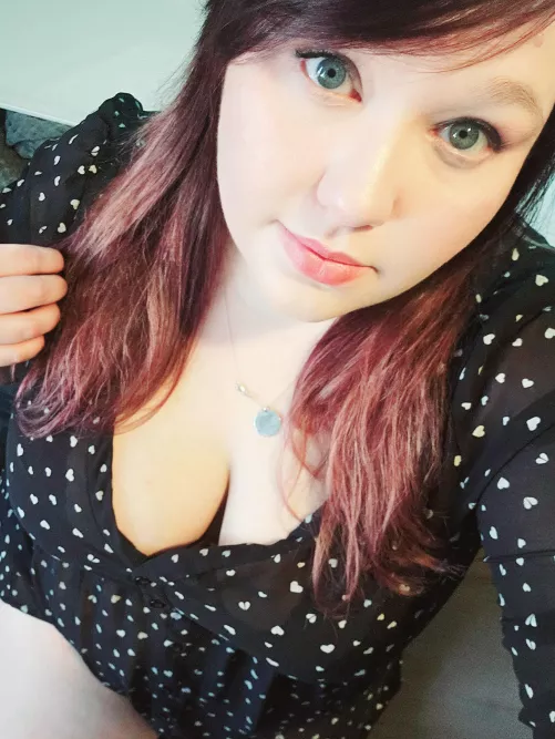 I should wear more dresses by Burtimous