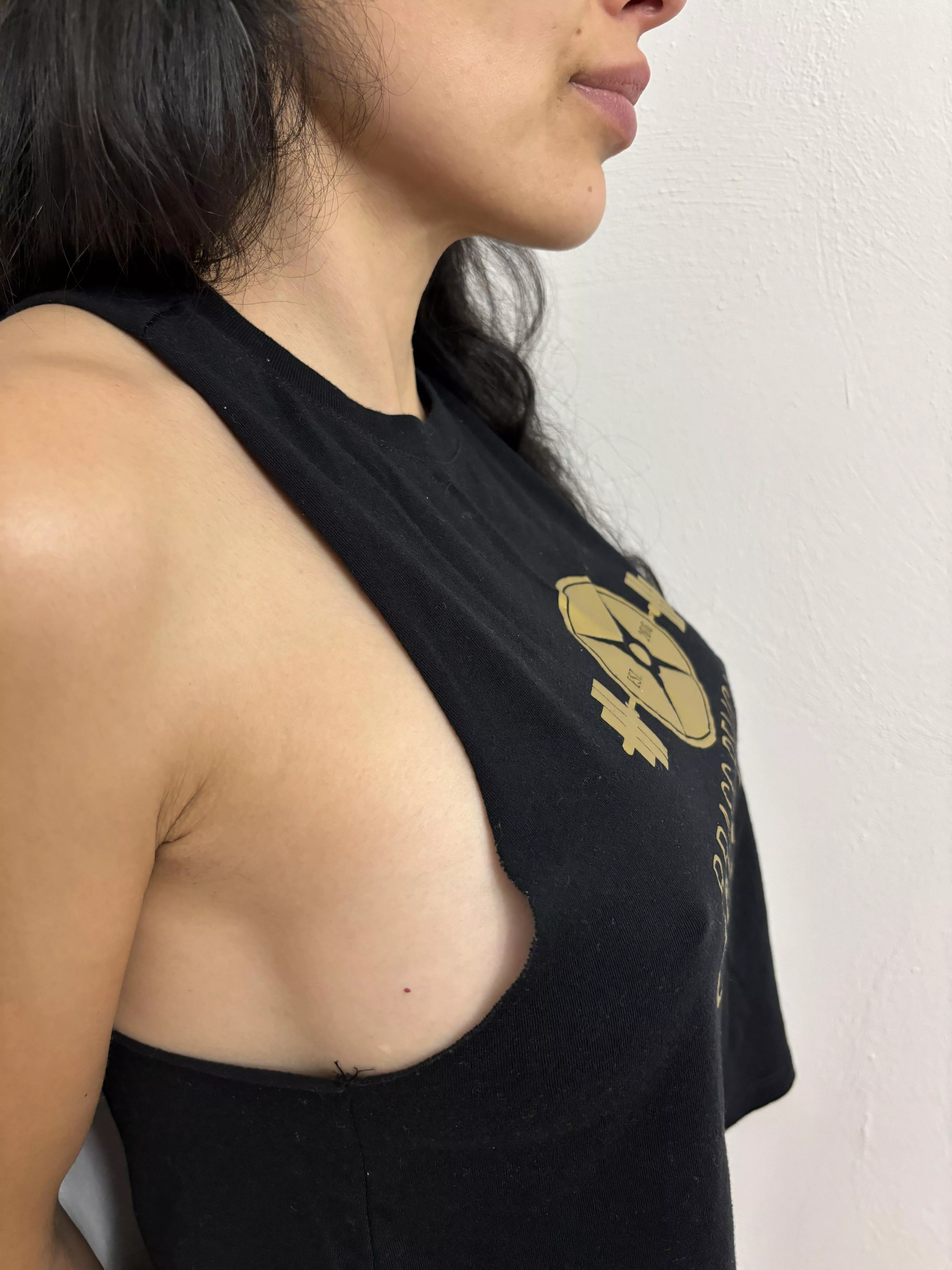 I would encourage every woman to consider ditching the bra posted by xRogueExotic