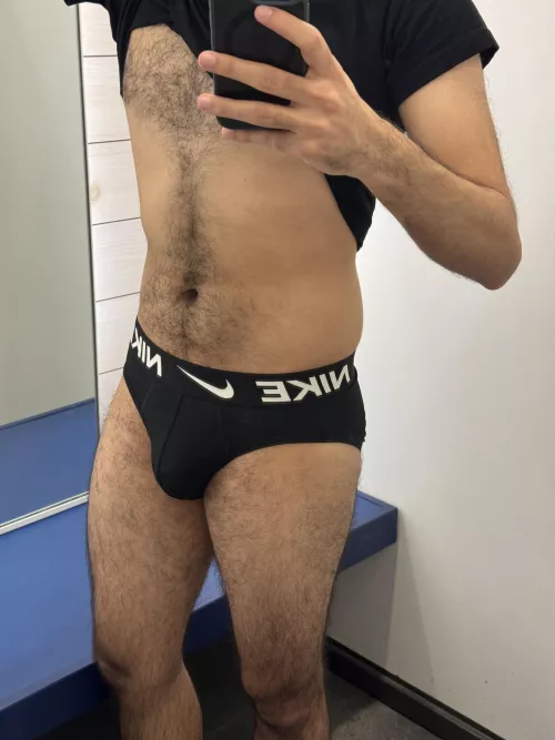 Im starting to like fitting room pics, how do i look? by harrybriefs