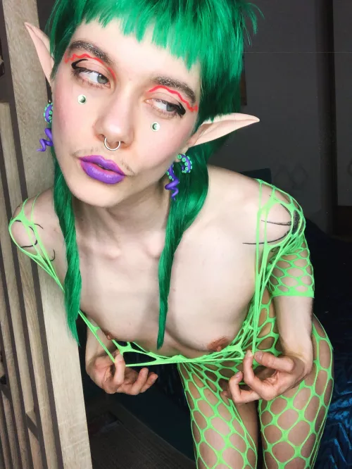 I'm your neon elf by kiki_morra