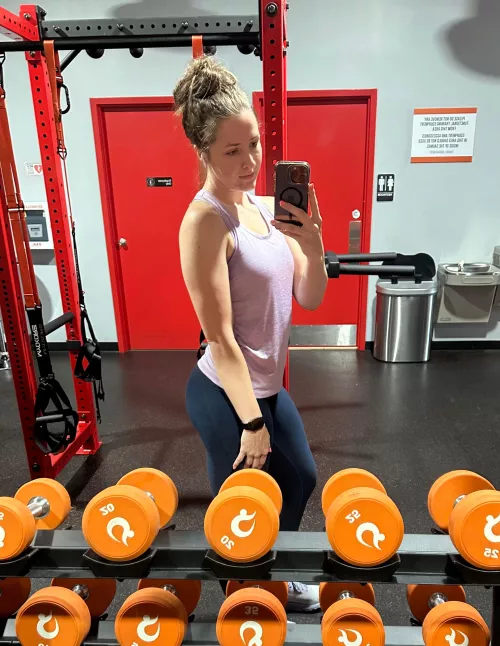 just a gym selfie, nothing special by cumwcourt