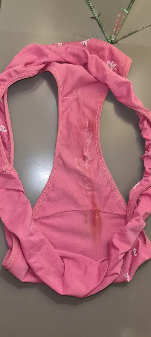 Lovely skids and juicy 24h wear! by bbwnicoleann