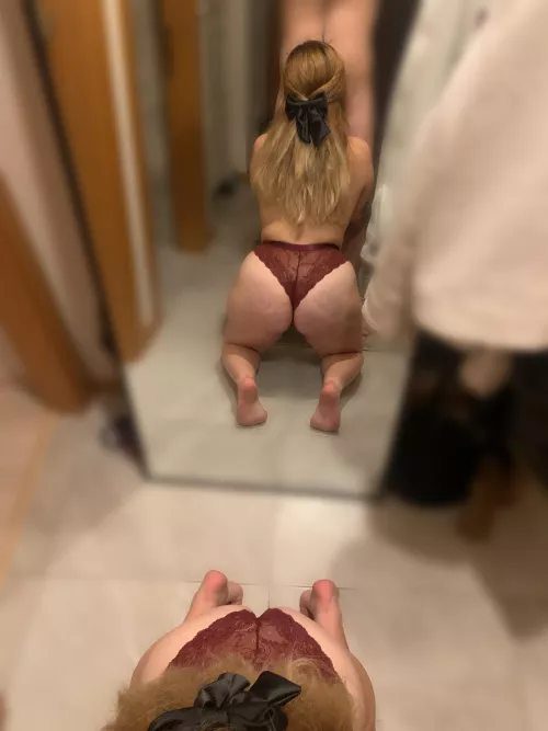 Mirror effect by nevhedo