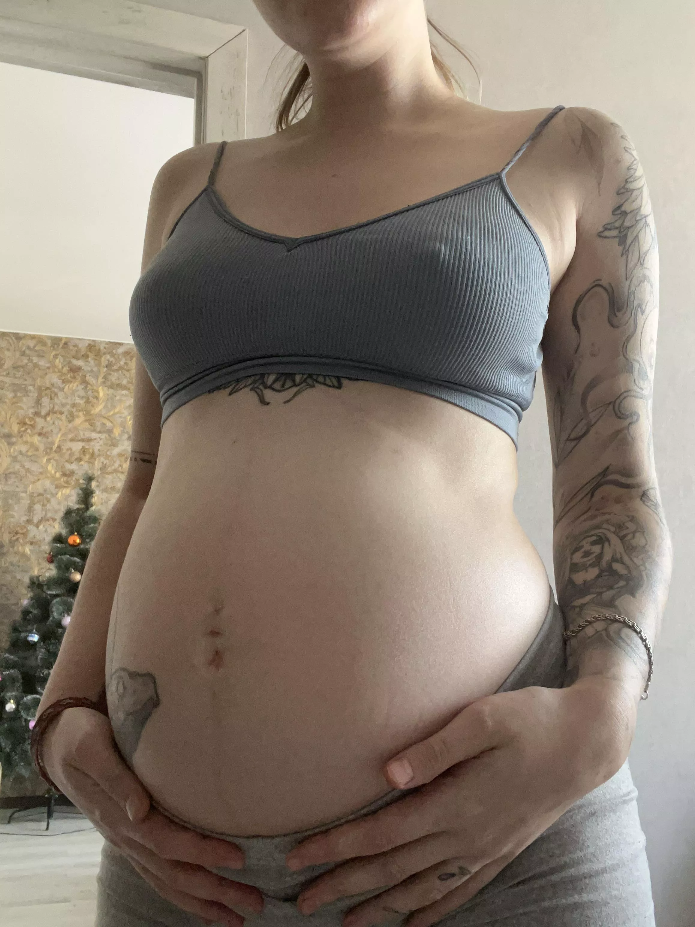 My 24 weeks belly posted by Pregnant_Kristy