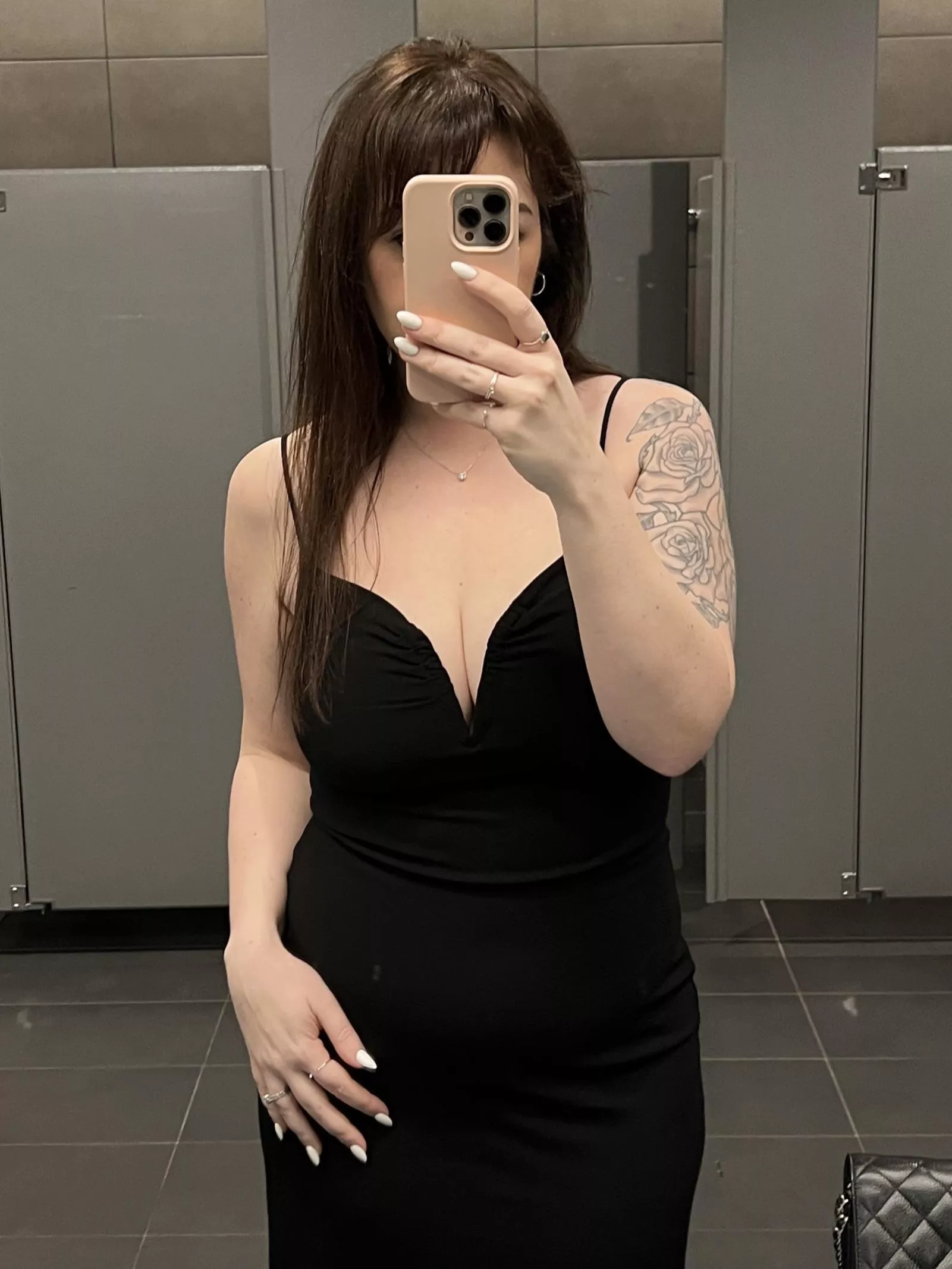 No need for a bra in this gorgeous dress! posted by avajadeanderson