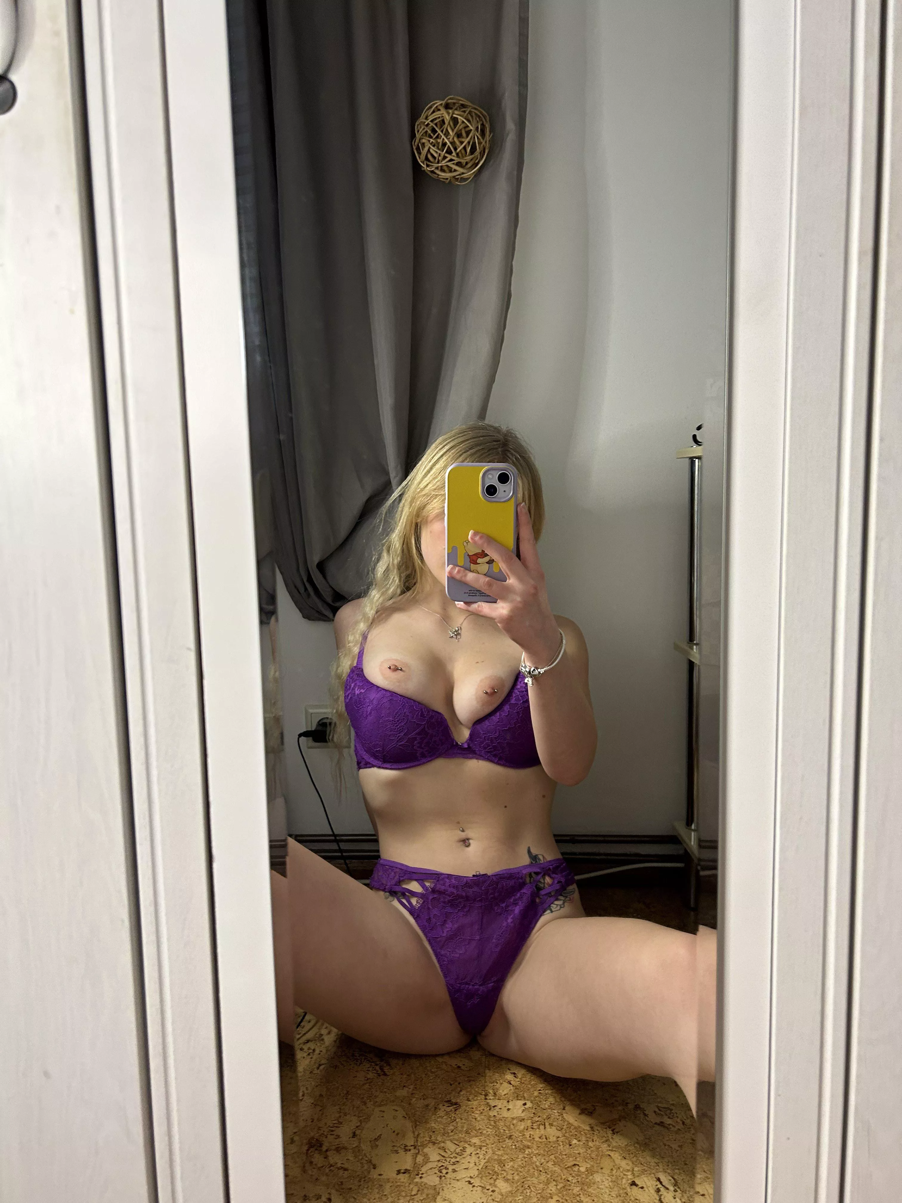 Rate my leg piece posted by WandaLewisa