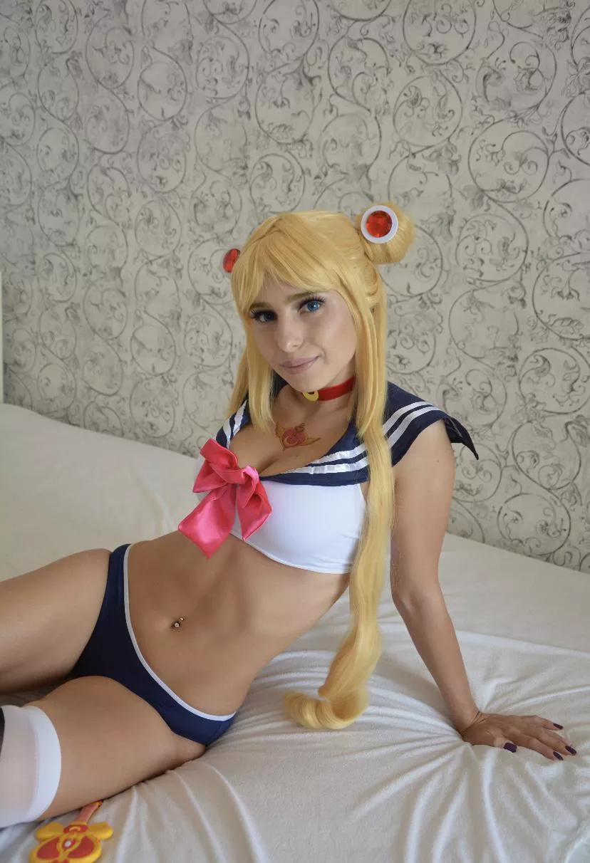 Sailor Moon (Sailor Moon ) posted by HeavyTipcUser