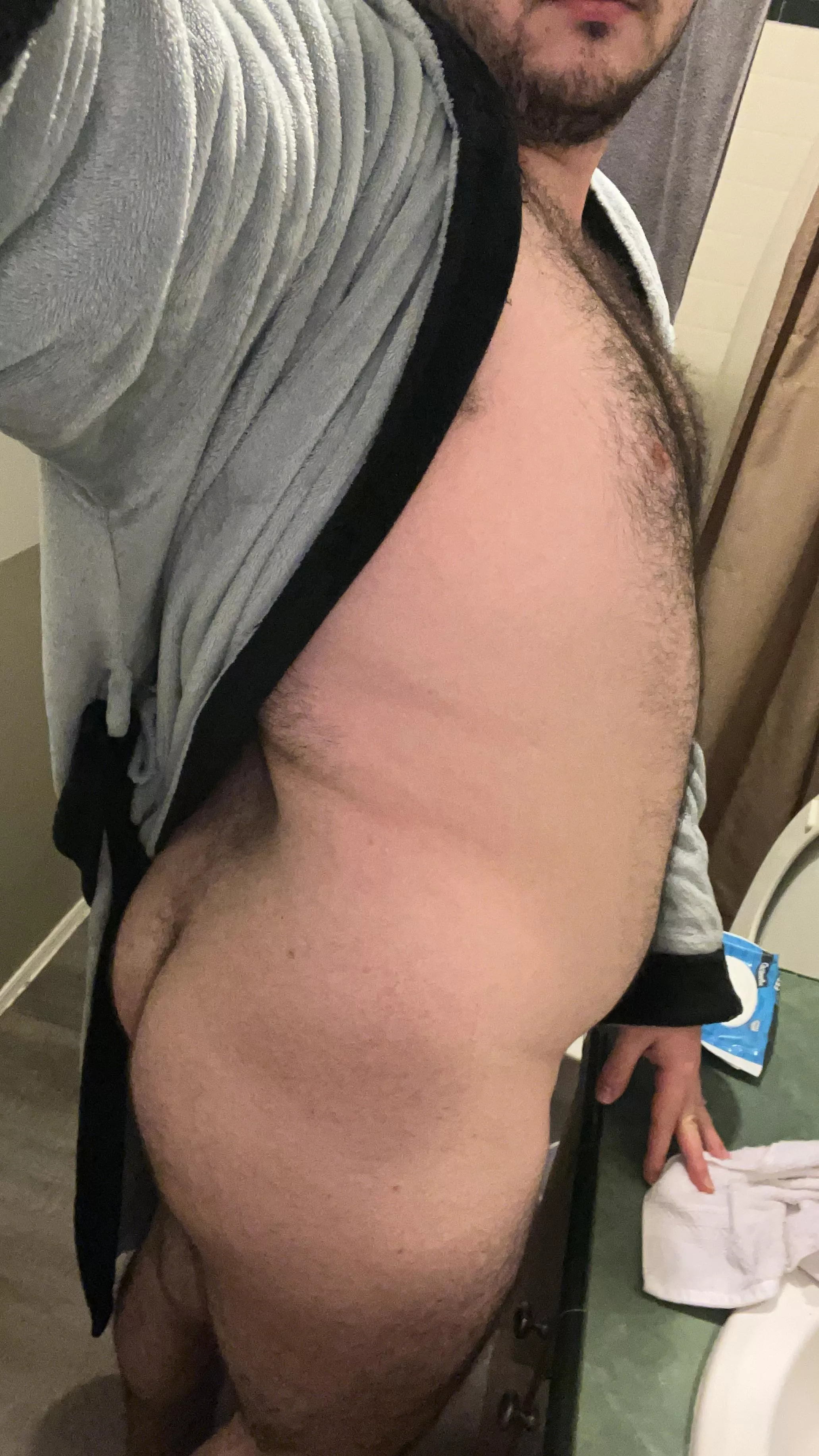 Still a ways to gobut feeling cute ☺️ posted by Dmanzz97