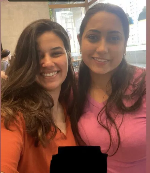 Subtle but she knows… by greysliter