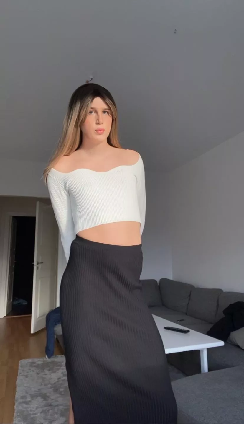 The morning sun was amazing today☀️ posted by ZahraFrost