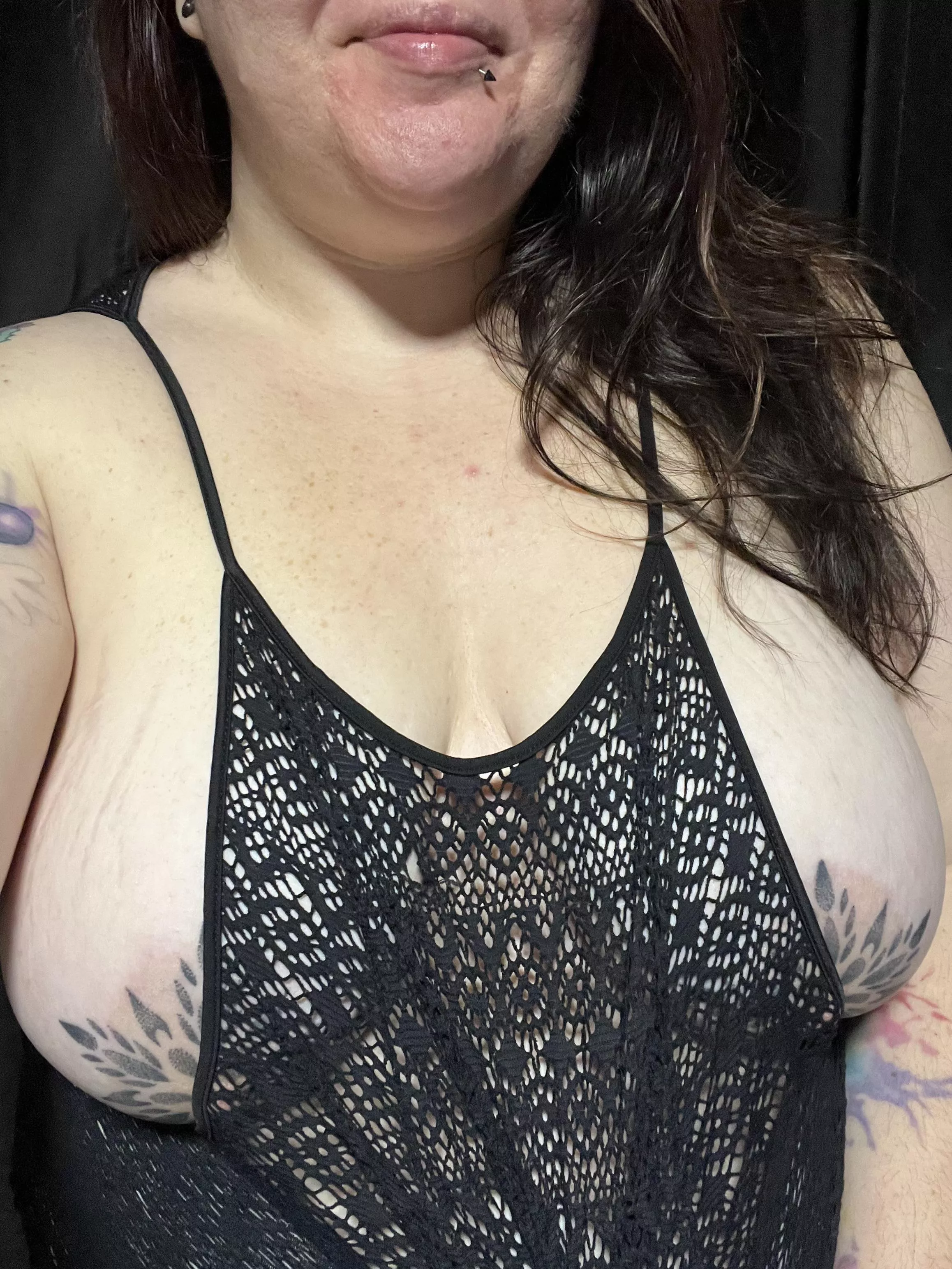 Would look better on the floor huh? 👀😘 posted by Thickmint229