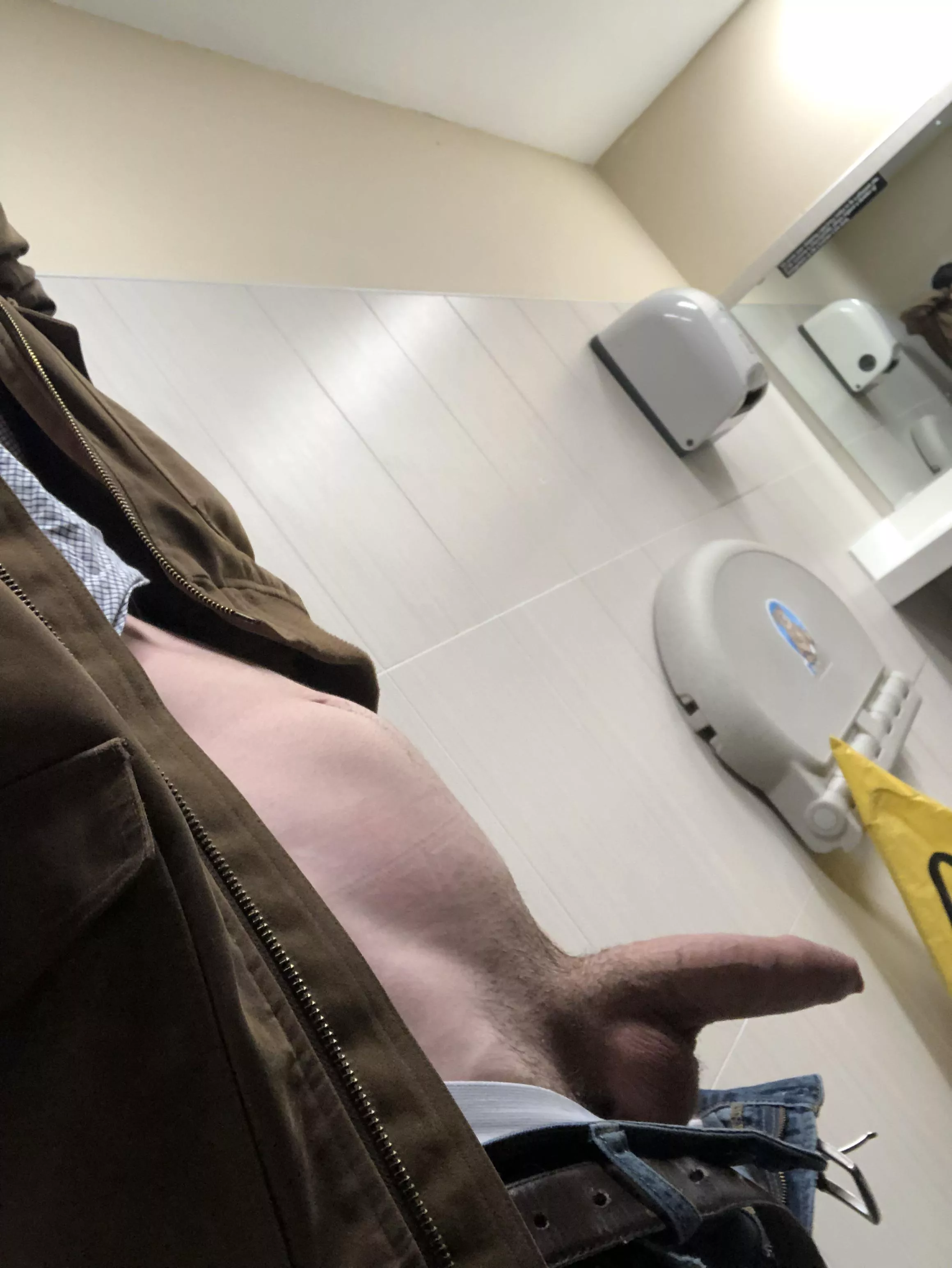 Wyd if you see this in the bathroom? (21) posted by athirstyboy