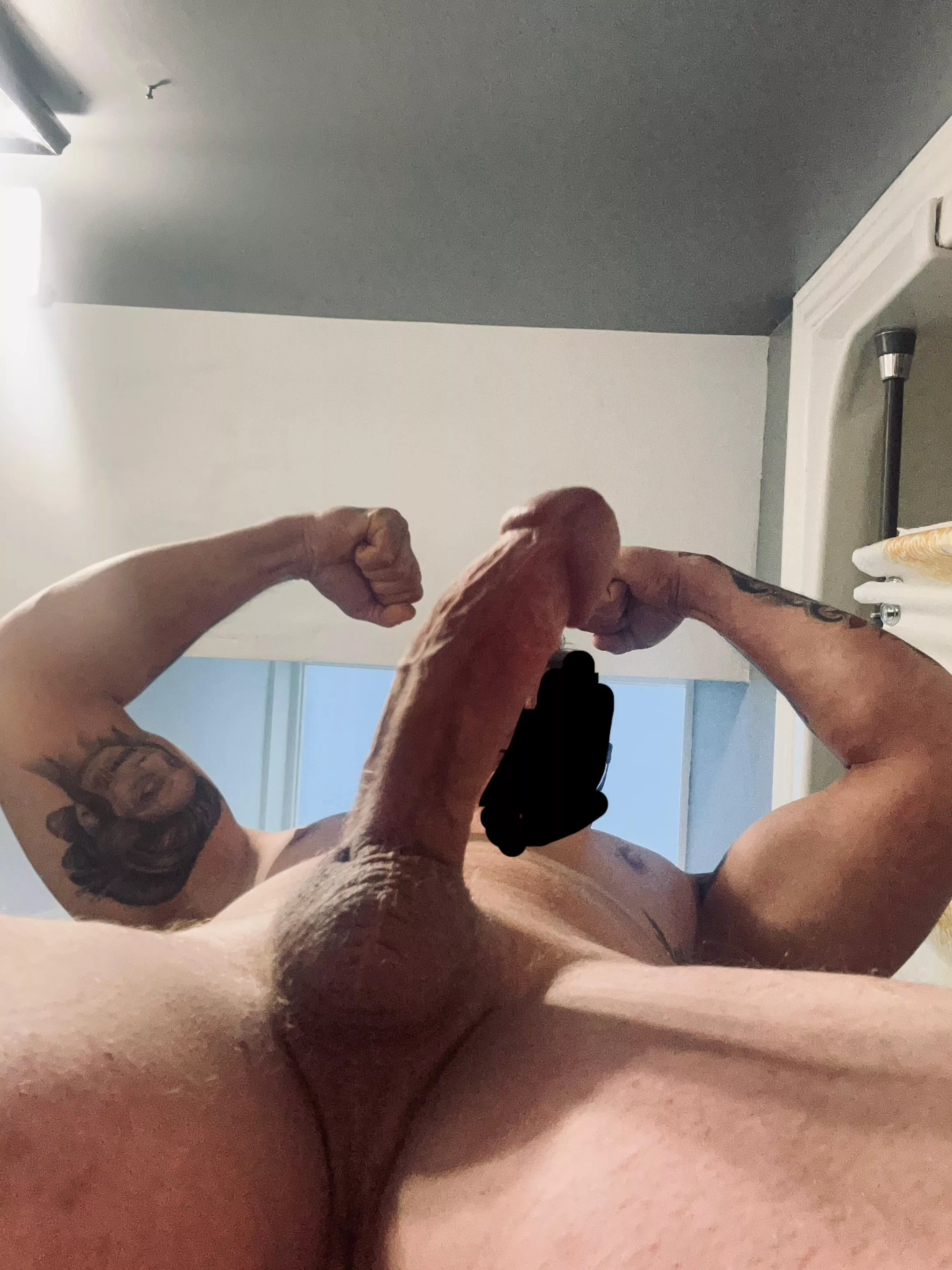 (39) how’s the view? posted by thirstyedgeking