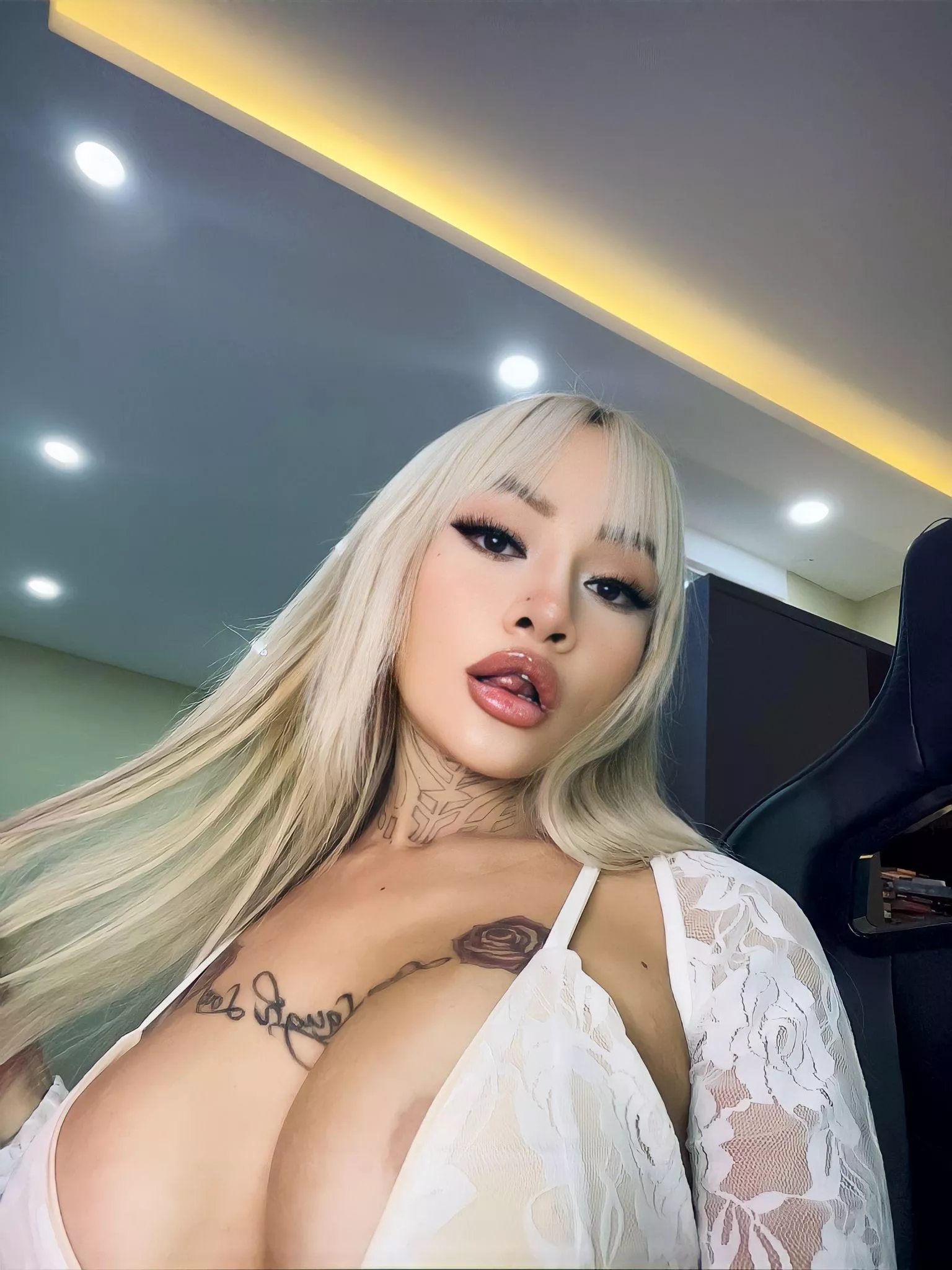 Are you ready to surrender to pleasure? 😘😉😚 posted by xvinarose